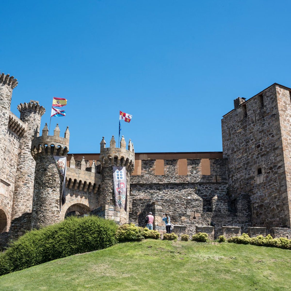 Visitas al Castillo de Ponferrada durante el fin de semana del Primero de mayo