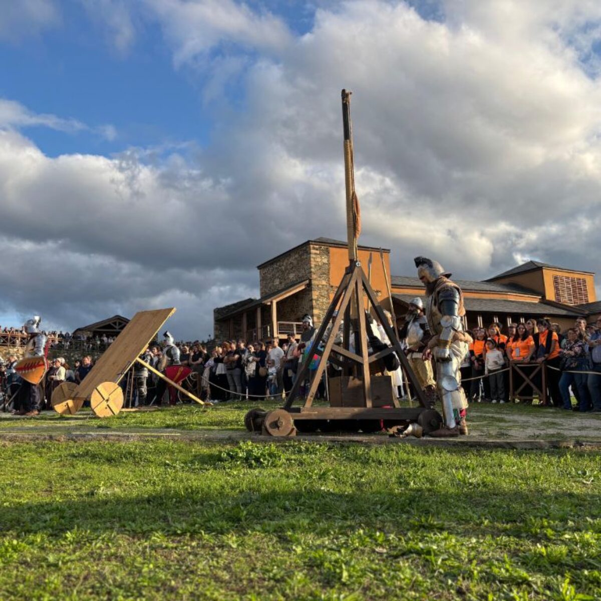 Masiva afluencia de visitante durante el fin de semana del 12 de octubre al Castillo y a los museos